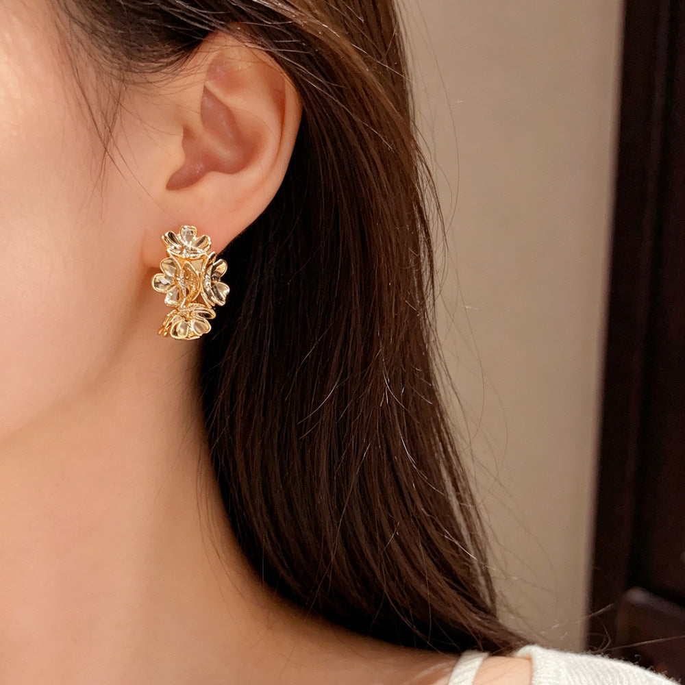 Eaioncol Metal Petal Hoop Earrings Gold Silver 1