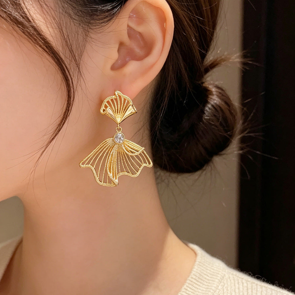 Eaioncol Openwork Fish Tail Drop Earrings Gold Silver 1