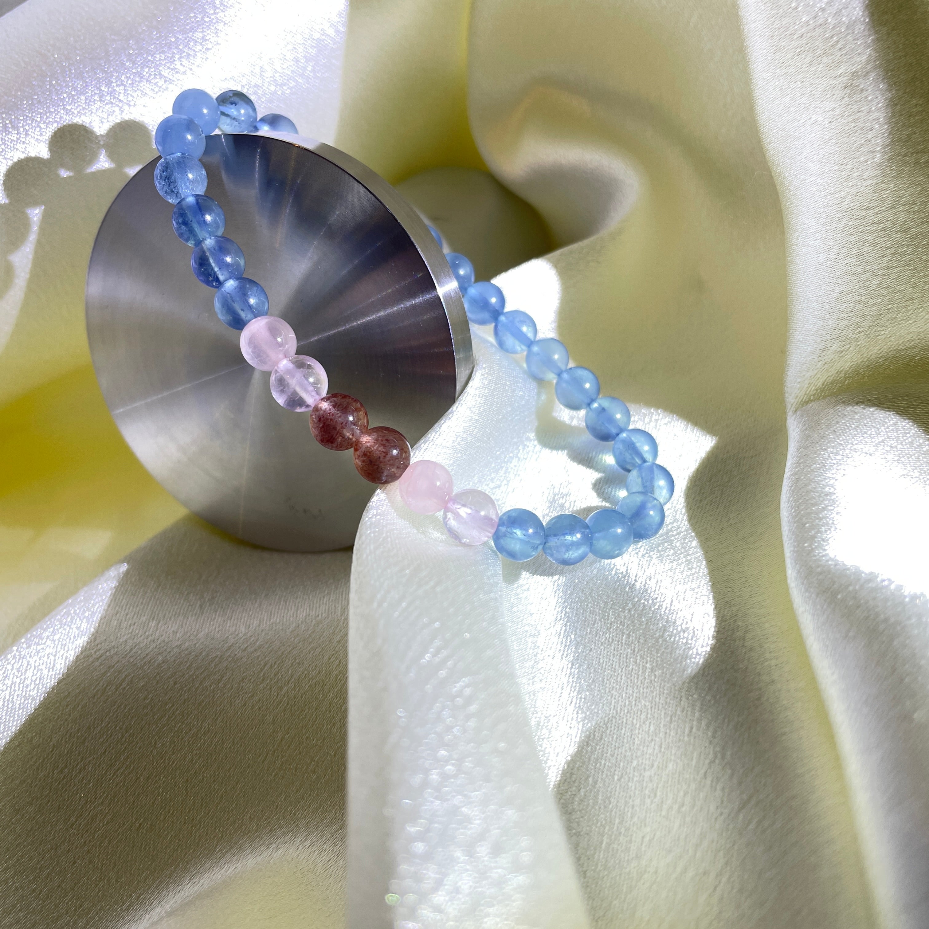 سوار الشفاء المصنوع يدويًا من الكريستال الوردي الحلو