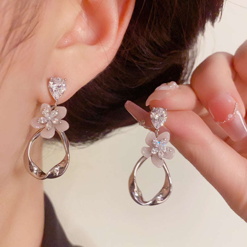 Minimalist Petal Geometric Tassel Drop Earrings – S925 Silver Needle