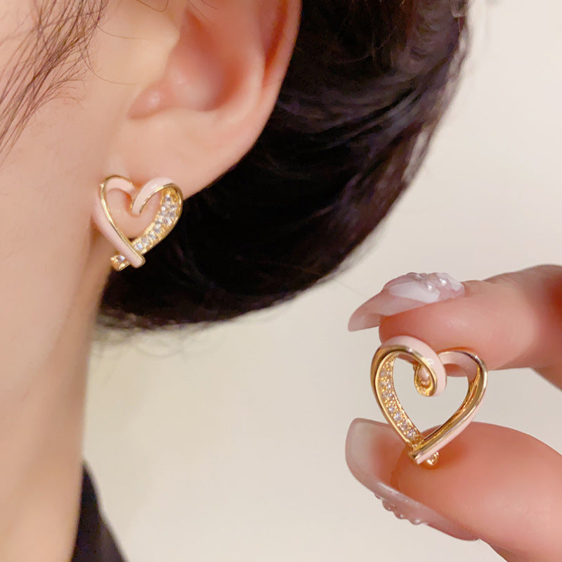 14K Gold Heart-Shaped Zircon Stud Earrings – Sweet & Minimalist Design