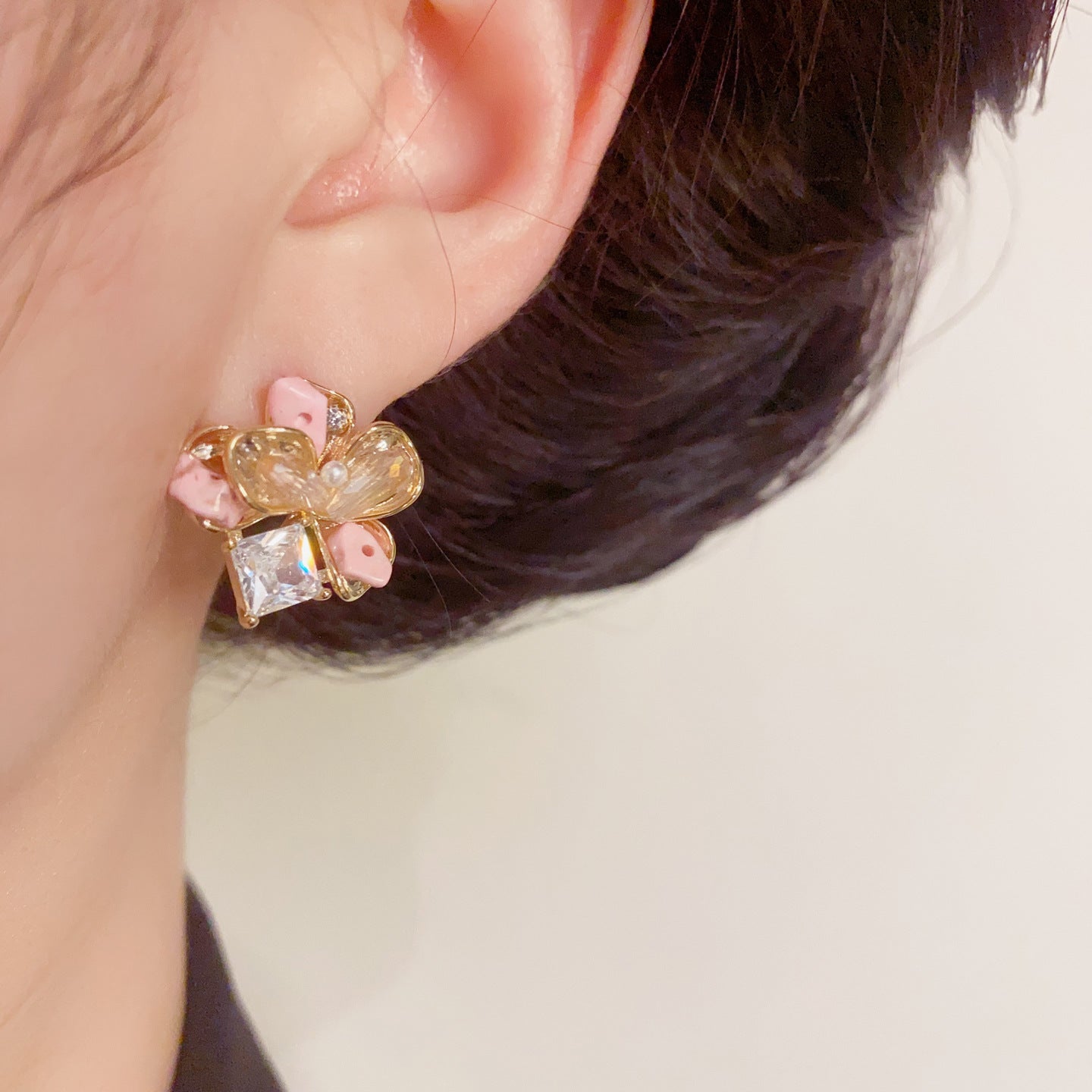 14K Gold Sweet Crystal Pink Petal Stud Earrings – S925 Silver Needle