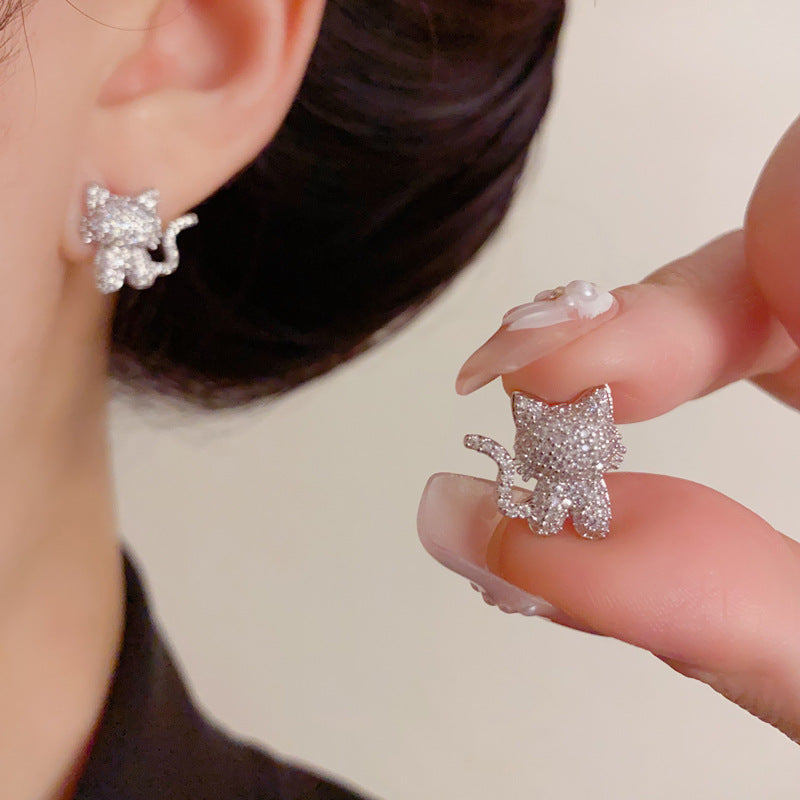 Luxury Full-Zircon Mini Cat Stud Earrings – Elegant Design