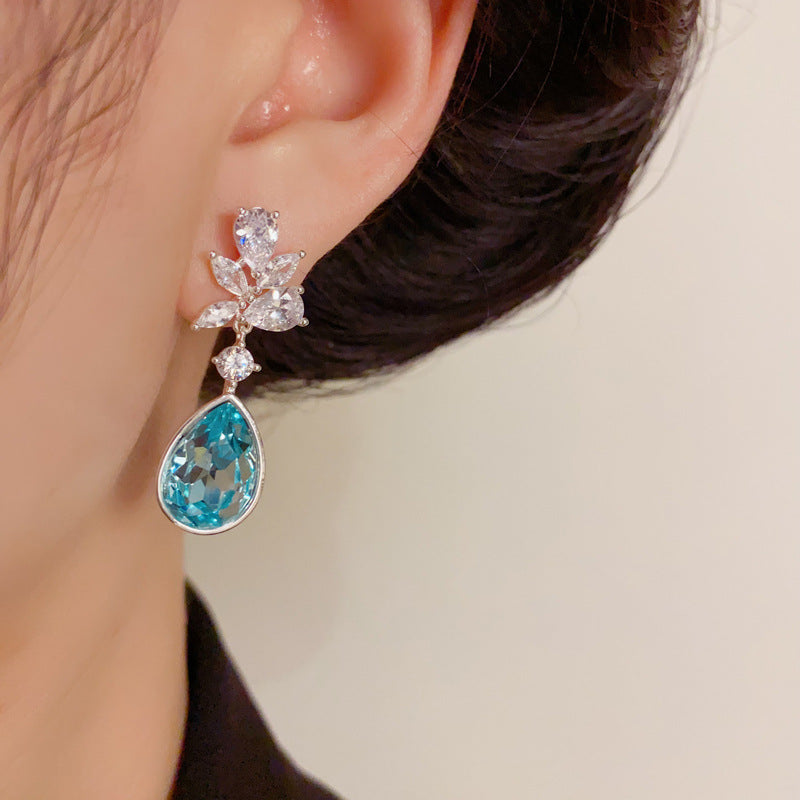 Luxury Zircon Leaf & Droplet Drop Earrings – Nature-Inspired Design