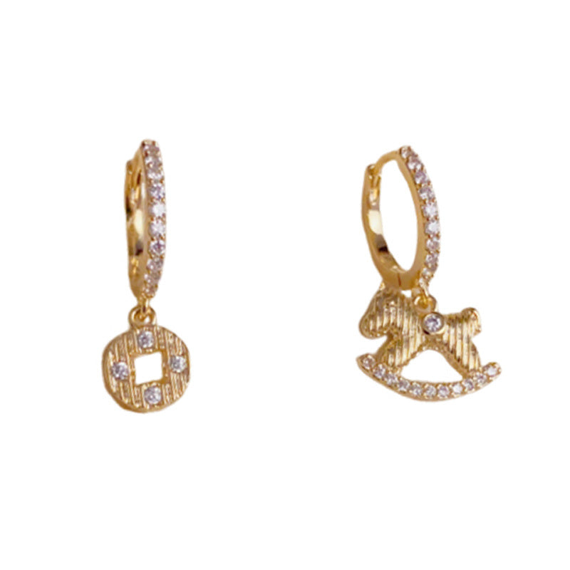 Luxury Zircon Asymmetric Horse Drop Gold Earrings – Elegant Design