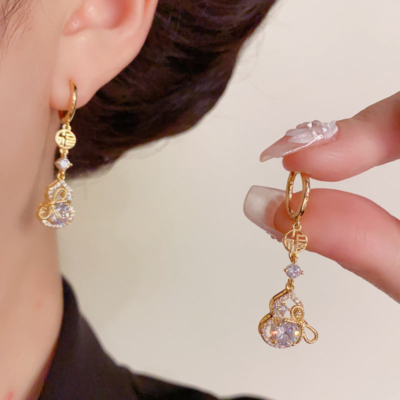 Elegant Zircon Gourd & Bow Tassel Earrings – Floral Design