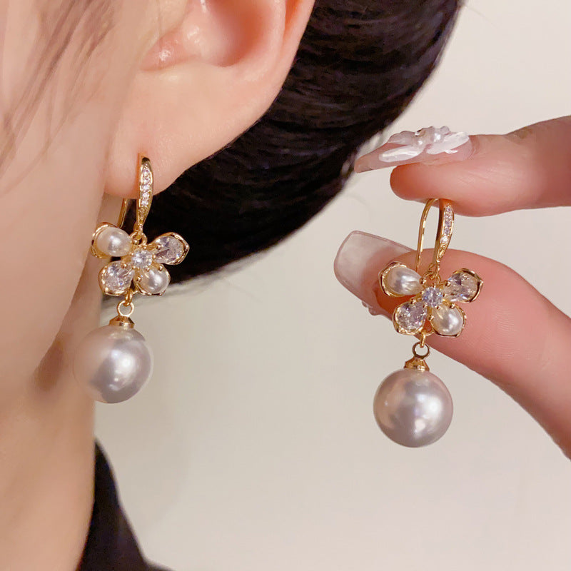 14K Gold-Plated Zircon Butterfly Pearl Earrings – Chic Drop Design