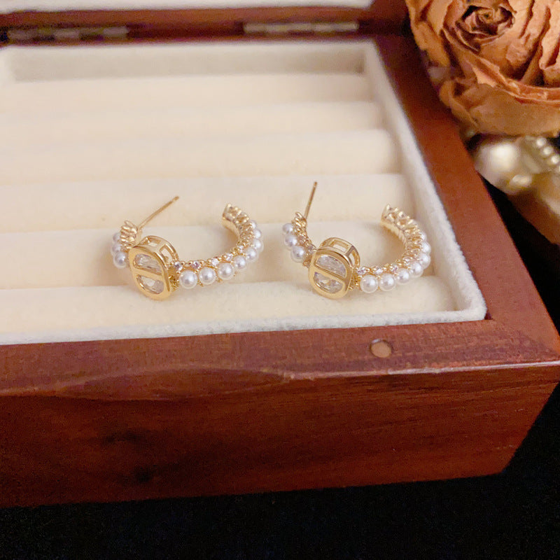 Luxury CD Pearl Hoop Gold Earrings – Letter-Inspired Elegant Design