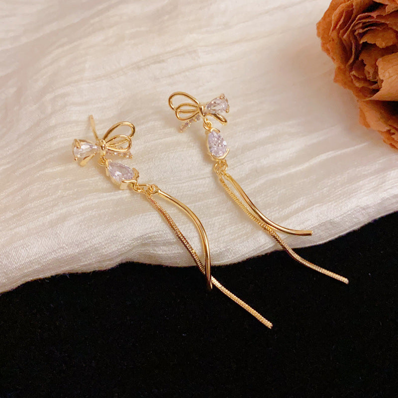 Luxury Zircon Bow & Tassel Drop Earrings – Silver Needle Design