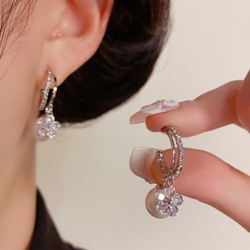 Luxury Zircon Flower & Pearl Drop Earrings – Elegant Floral Design