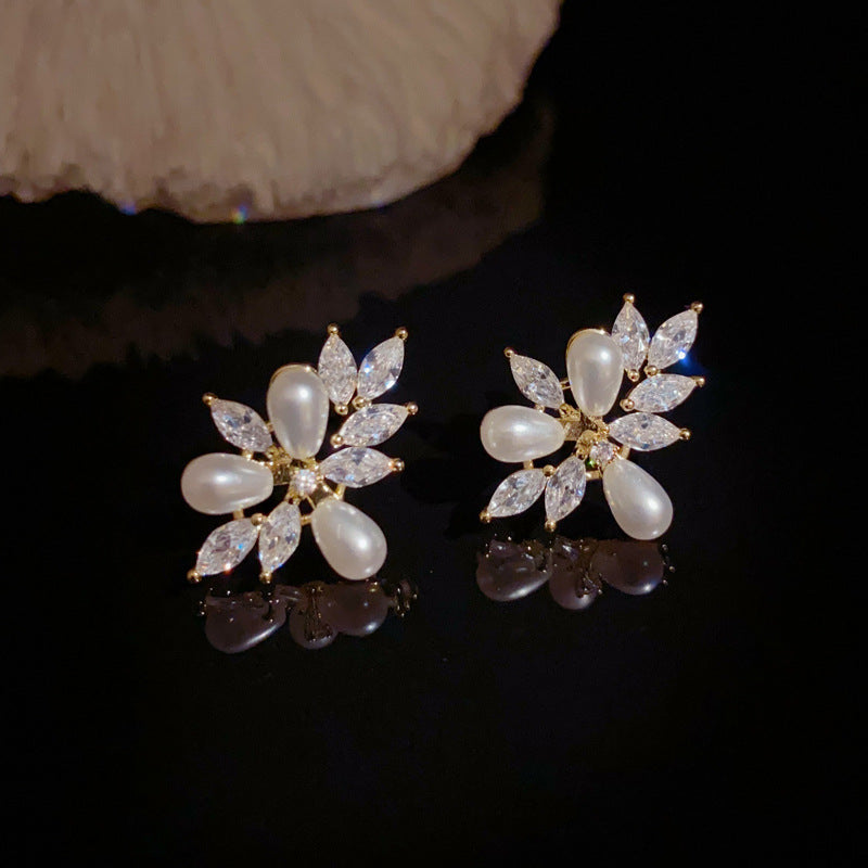 14K Gold-Plated Waterdrop Zircon Pearl Stud Earrings – Elegant Design