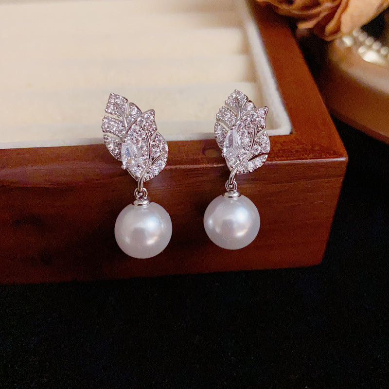Luxury Full-Zircon Leaf & Pearl Drop Elegant Earrings – Floral Design