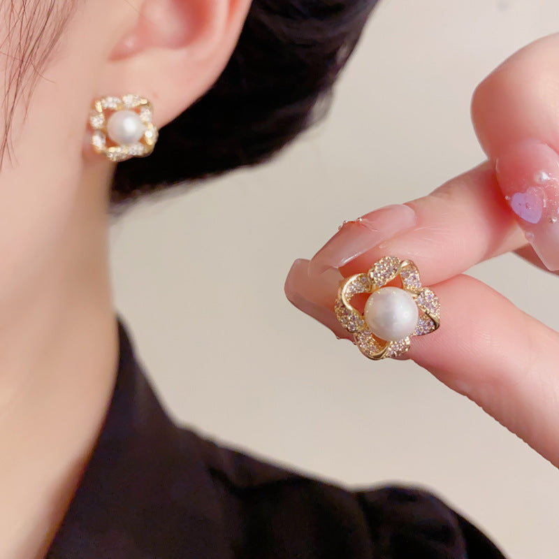 Eaioncol Petal Zircon Pearl Stud Earrings Gold