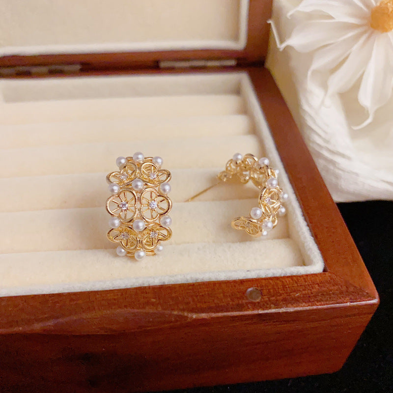 Elegant Pearl Openwork Petal Hoop Earrings – Floral Design