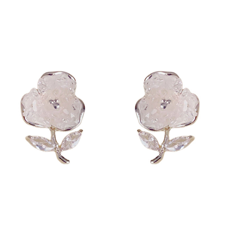 Silver-Plated Sweet Crystal Flower Stud Earrings – Elegant Design