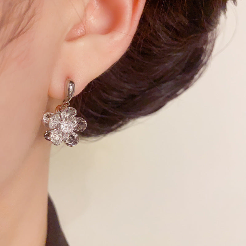 Luxury Double-Sided Metal Flower Drop Earrings – Elegant Design