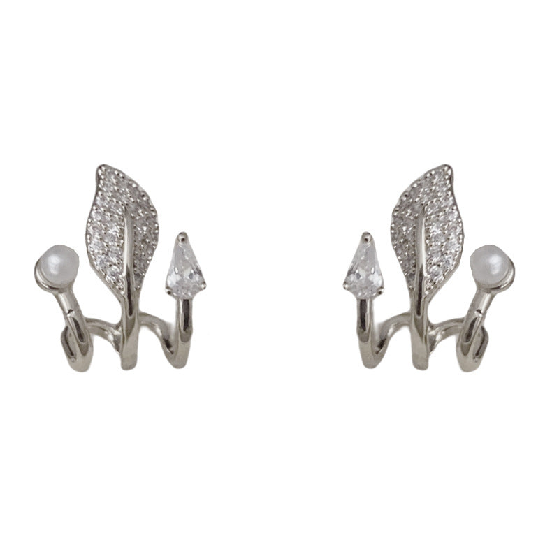 14K Gold-Plated Zircon Leaf Pearl Earrings – Elegant Minimalist Design