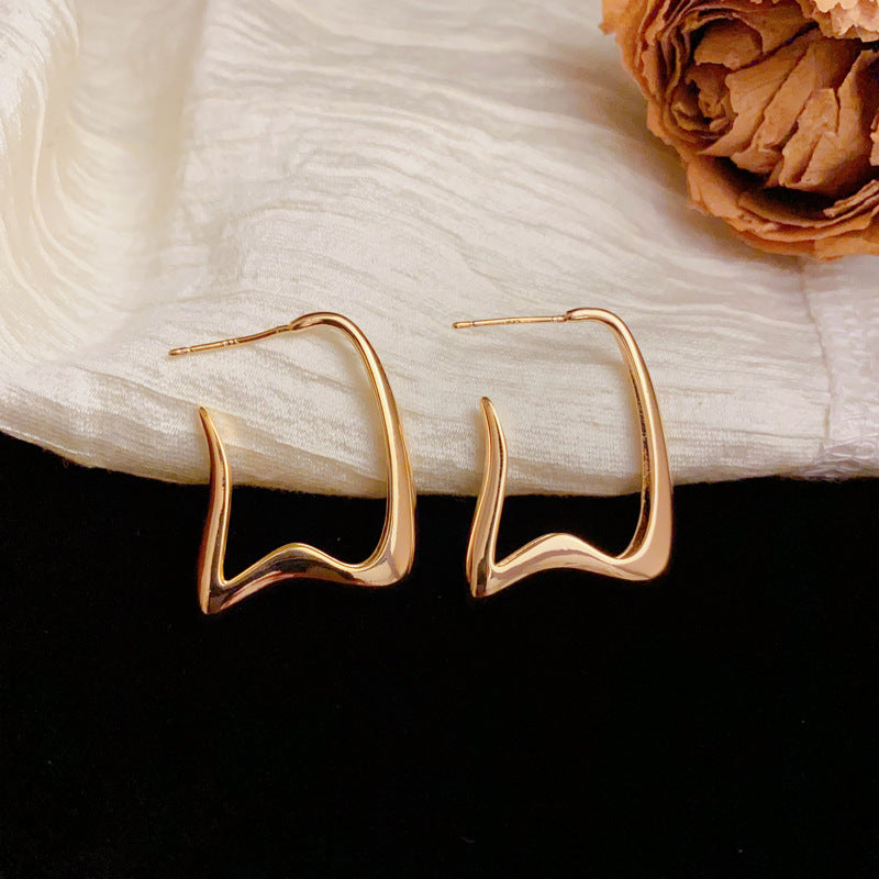 18K Gold Luxury Metal Geometric Hoop Earrings – Elegant Design