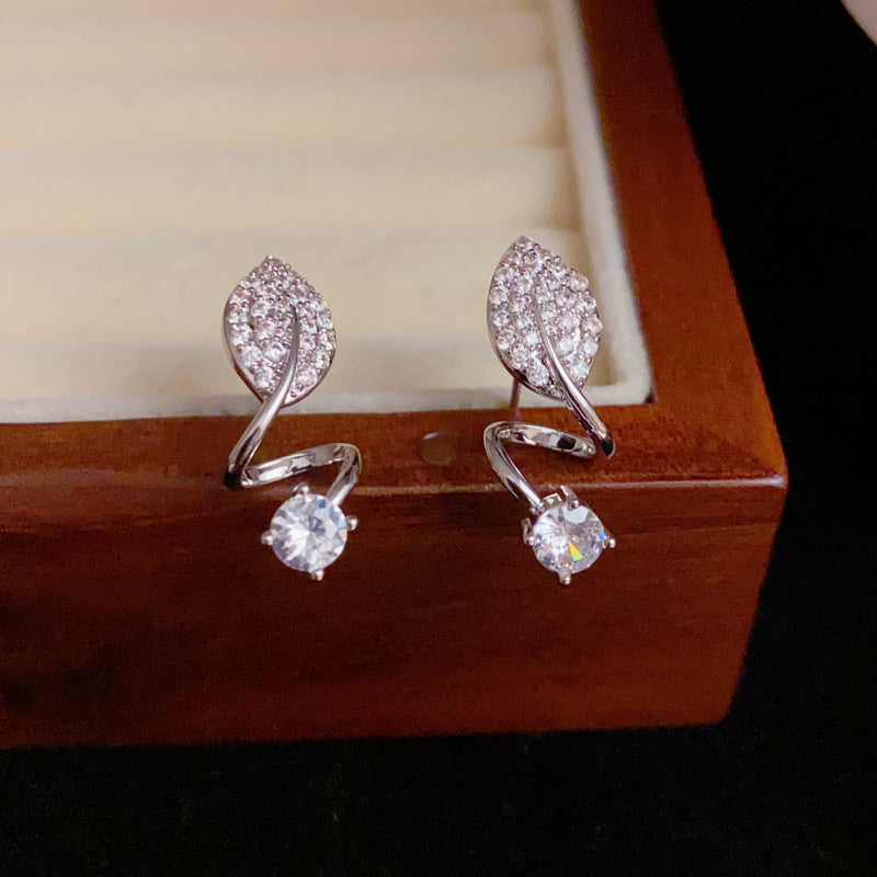 14K Gold Zircon Leaf Stud Earrings - Chic Elegance Design