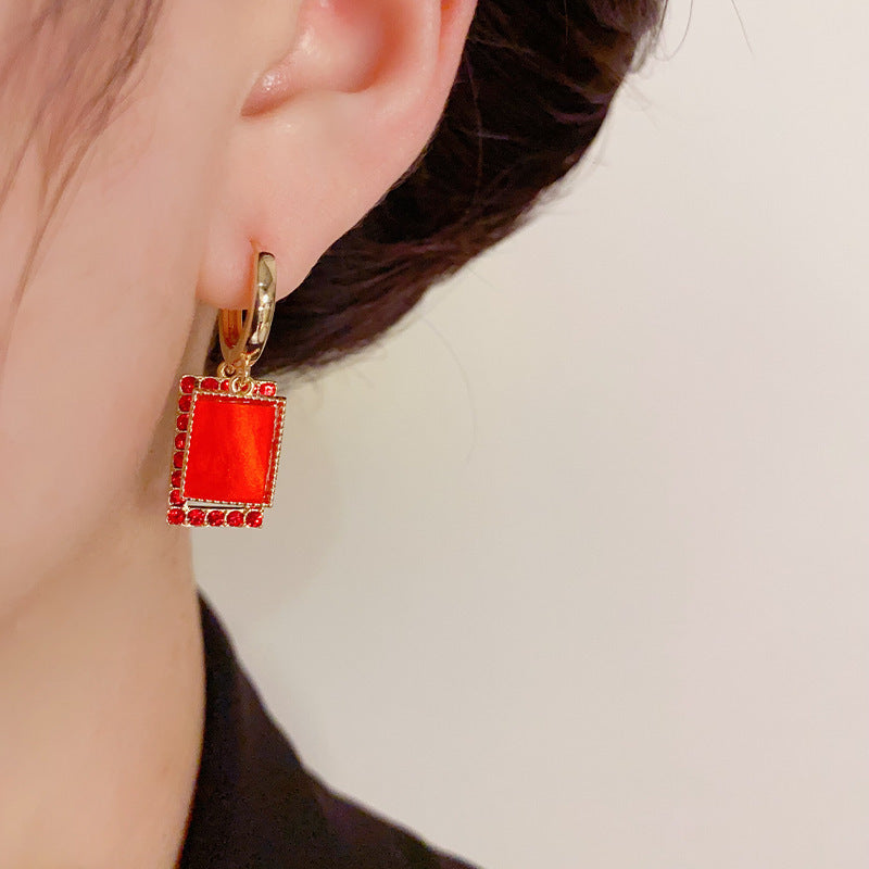 14K Gold-Plated Red Diamond Geometric Hoop Earrings - Bold Elegance