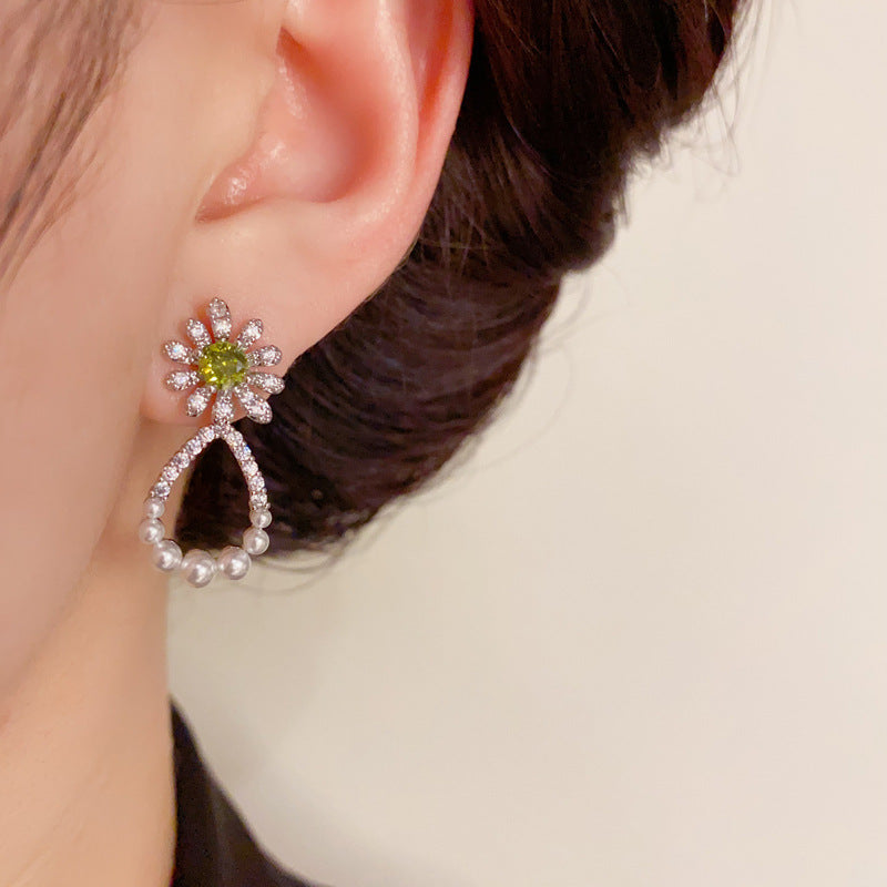 14K Gold-Plated Zircon Sunburst Waterdrop Earrings - Elegant Design