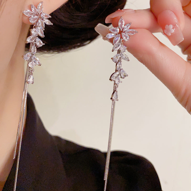 14K Gold Luxury Full-Zircon Leaf Tassel Drop Earrings – Elegant Design