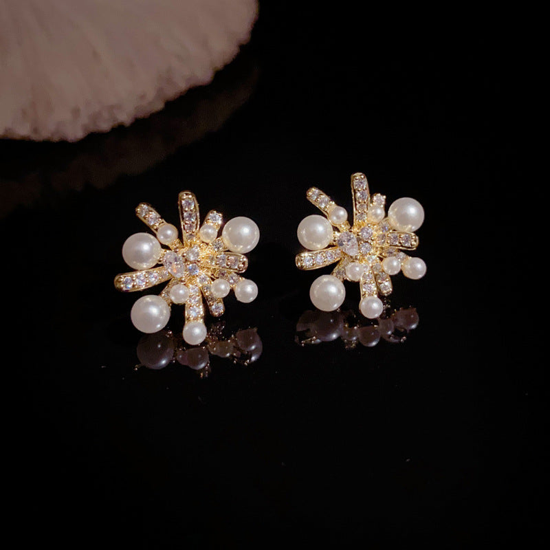 14K Gold Firework Pearl Stud Earrings – Elegant Minimalist Design