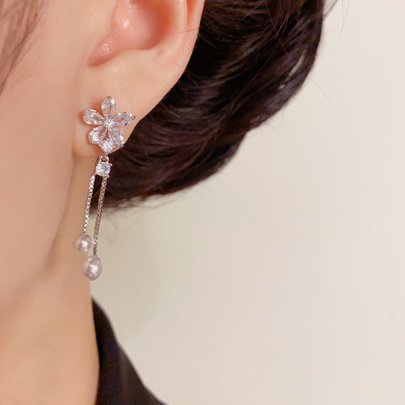 Elegant Five-Petal Flower & Pearl Tassel Drop Earrings – Floral Design