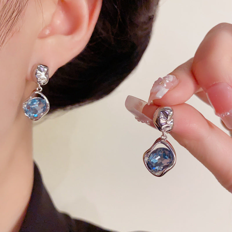 Luxury Metal Geometric Crystal Drop Earrings – Elegant Design