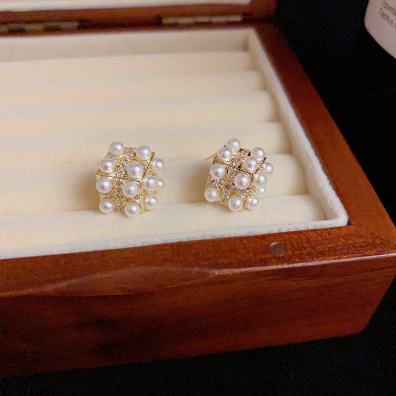 14K Gold Minimalist Pearl Square Stud Earrings – Geometric Design