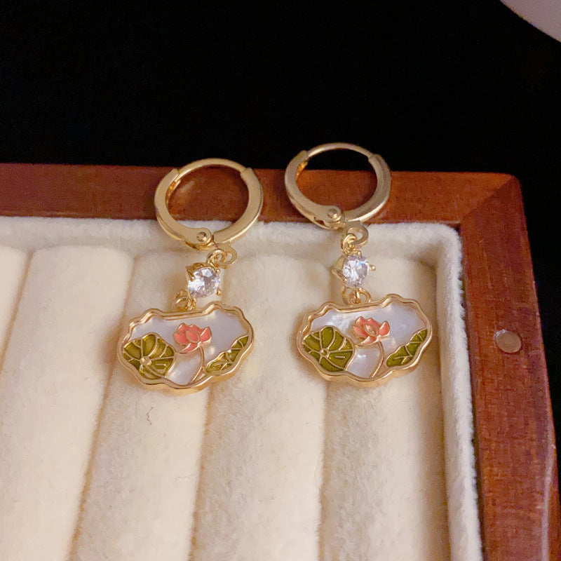 14K Gold-Plated Shell Lotus Peace Lock Earrings – Elegant Design