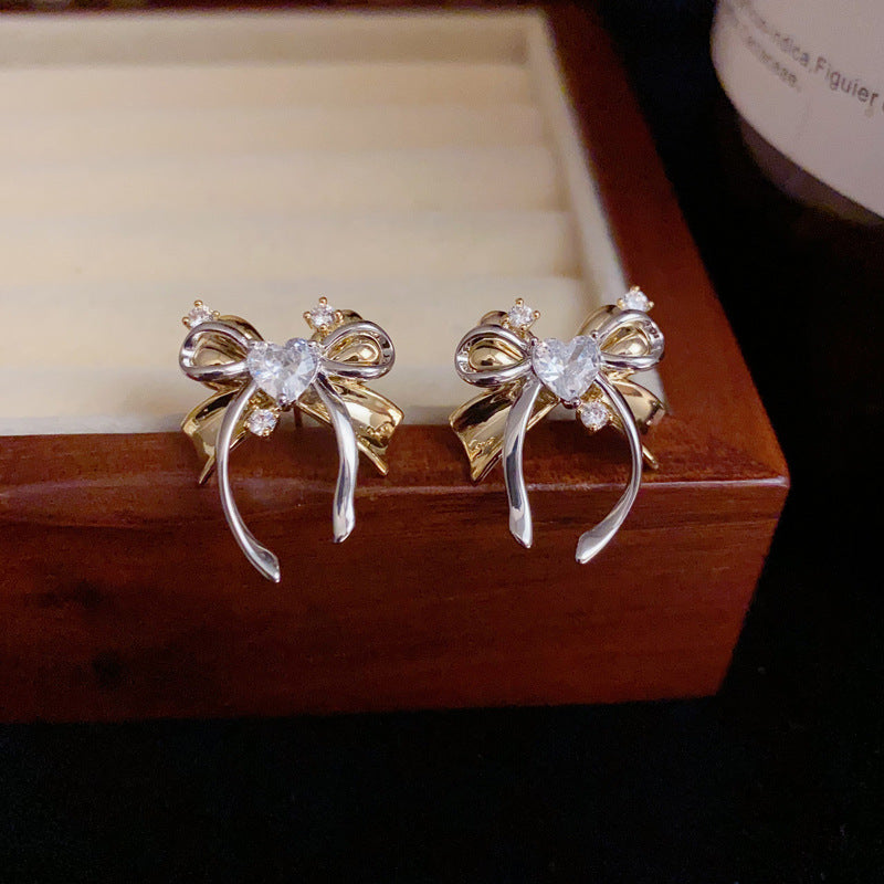 14K Gold Two-Tone Metal Bowknot Stud Earrings - Chic Elegance Design