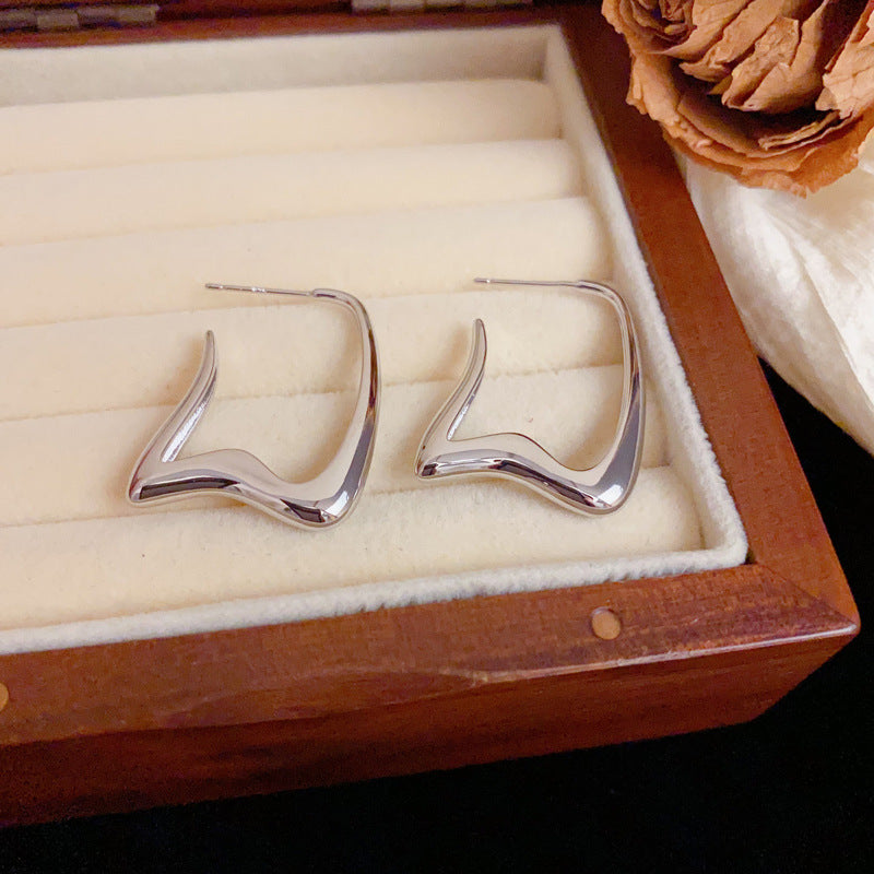 18K Gold Luxury Metal Geometric Hoop Earrings – Elegant Design