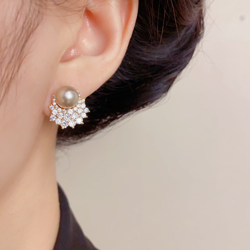 Elegant Zircon Pearl Petal Stud Earrings – Floral Geometric Design