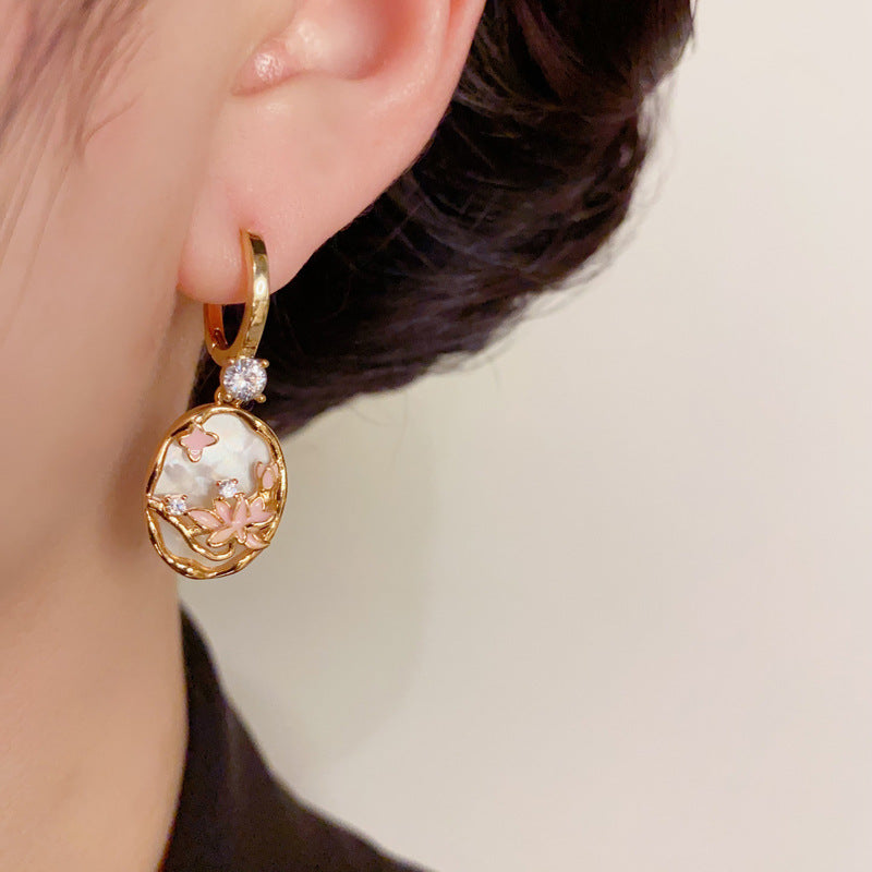 14K Gold Lotus Shell Pendant Necklace & Earrings Set – Floral Design