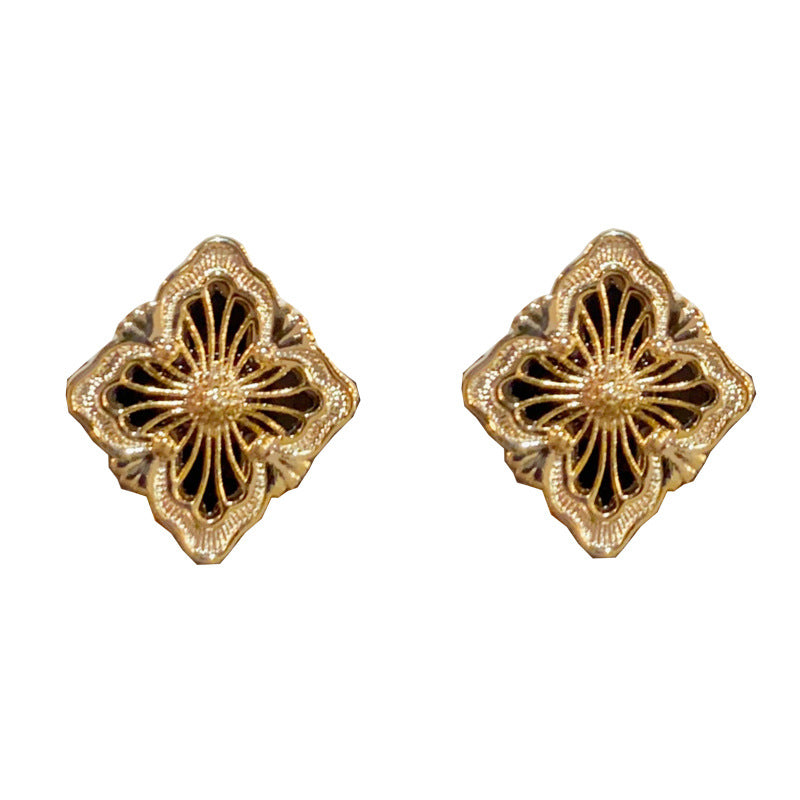 14K Gold-Plated Metal Four-Leaf Flower Stud Earrings – Elegant Vintage