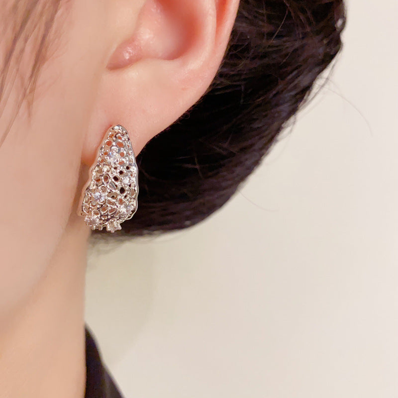 Luxury Zircon Metal Hollow Teardrop Earrings – Elegant Design