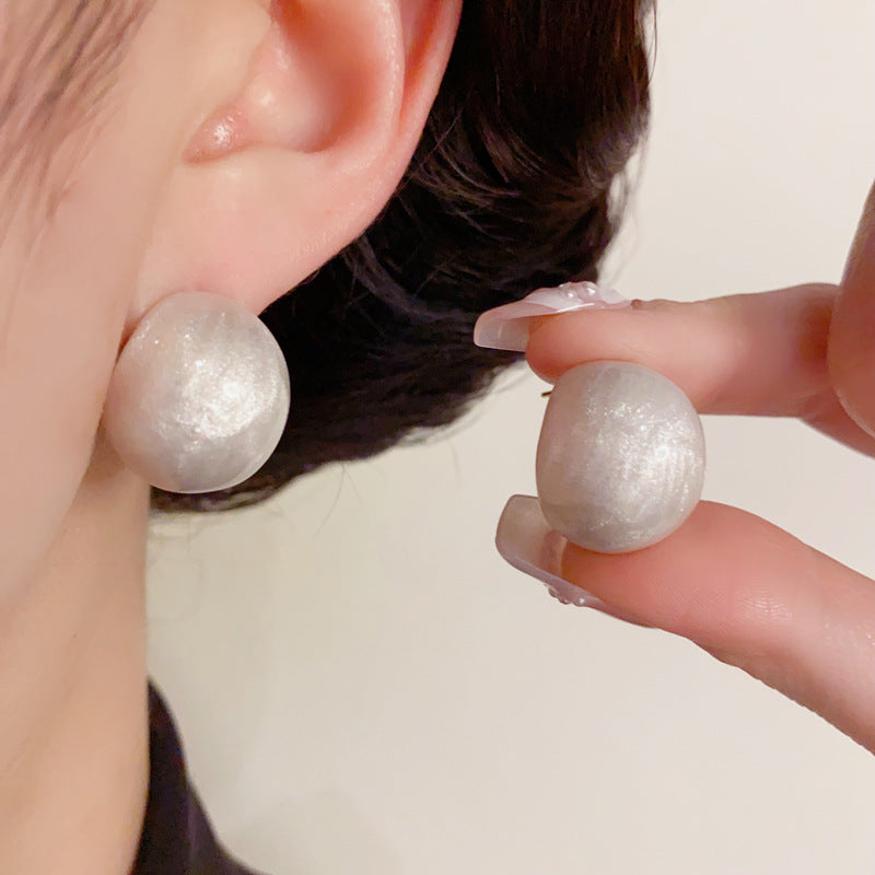 14K Gold-Plated White C-Shaped Stud Earrings – Minimalist Retro Design