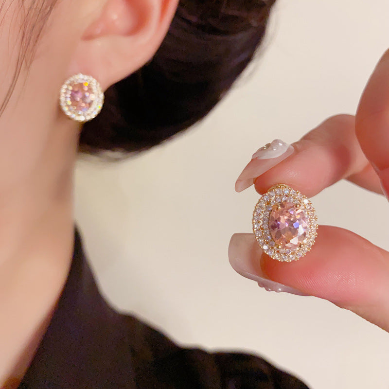 Elegant Zircon Oval Stud Gold Earrings – Geometric Design