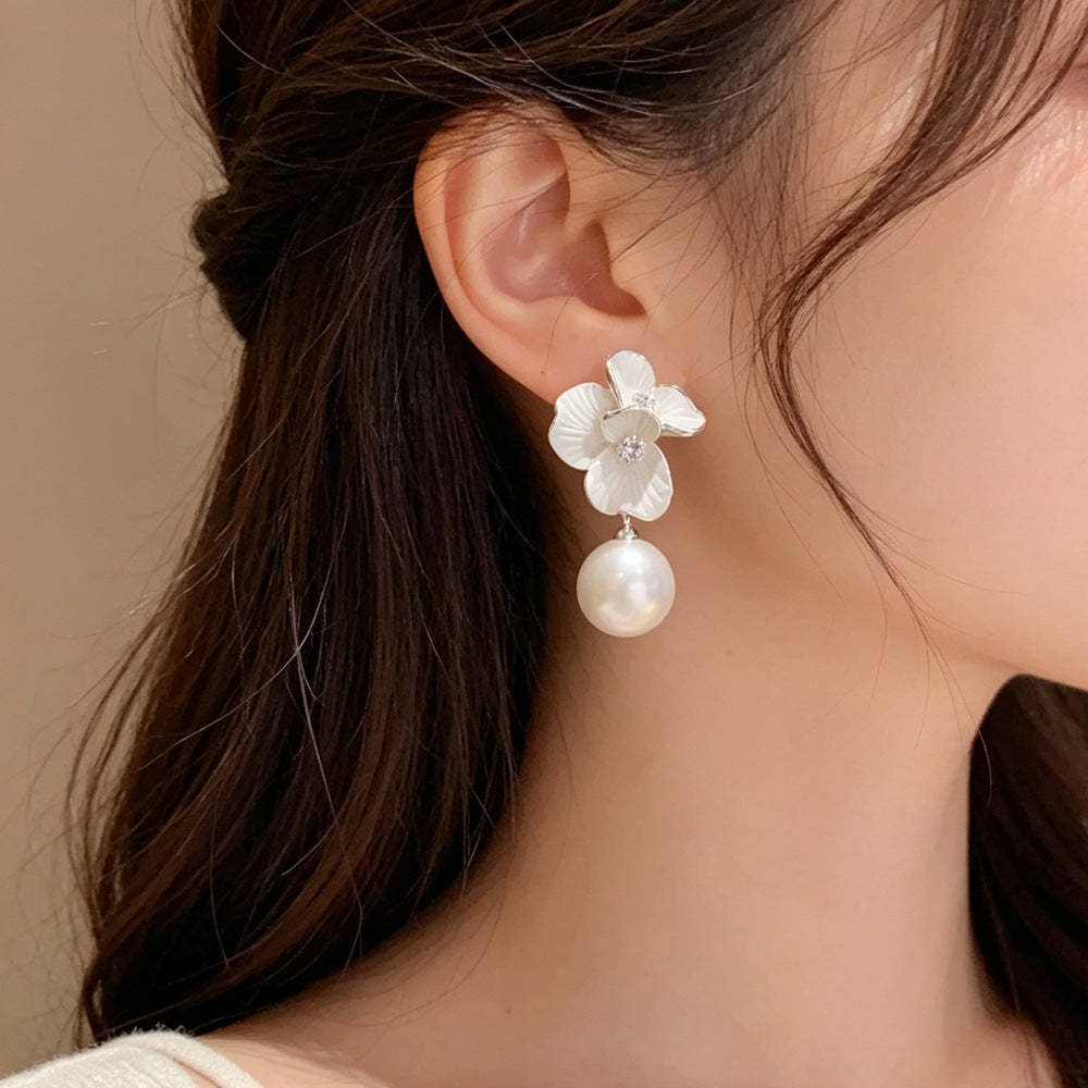 Eaioncol Floral Matte Pearl Drop Earrings Silver