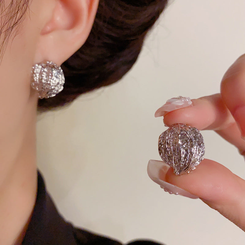 Elegant Irregular Metal Round Stud Earrings – Geometric Design