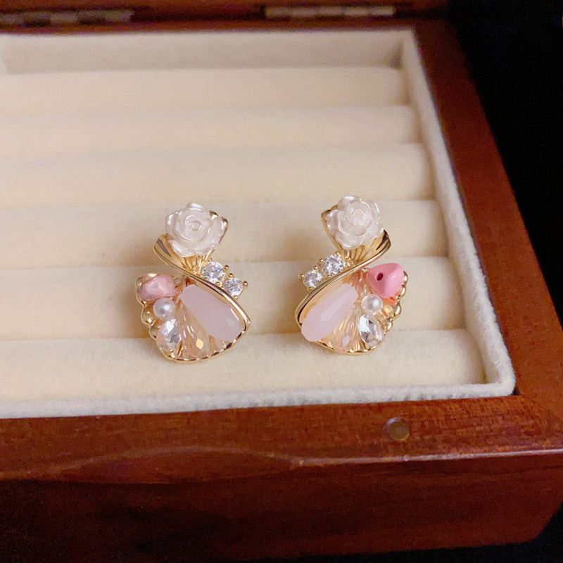 14K Gold Handcrafted Twisted Flower Stud Earrings – Floral Design