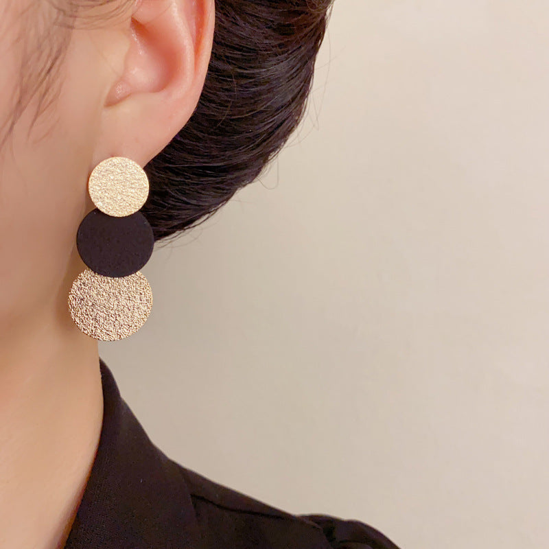 Luxury Matte Color-Block Disc Tassel Drop Earrings – Exaggerat Design