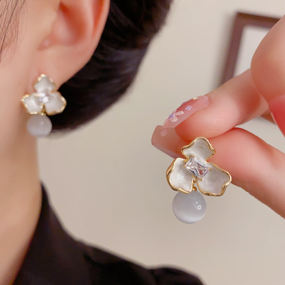 Eaioncol Enamel Three Leaf Cat Eye Drop Earrings Gold