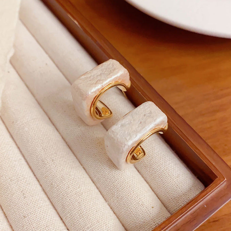 Elegant White Geometric Square Hoop Earrings – Minimalist Design