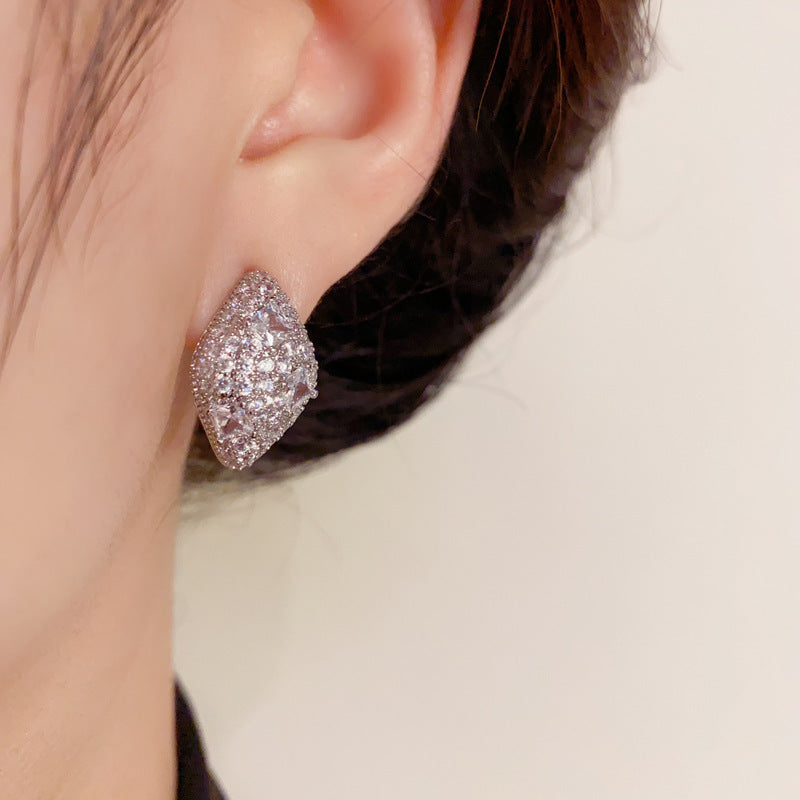 14K Gold Luxury Zircon Waterdrop Stud Earrings – Geometric Design