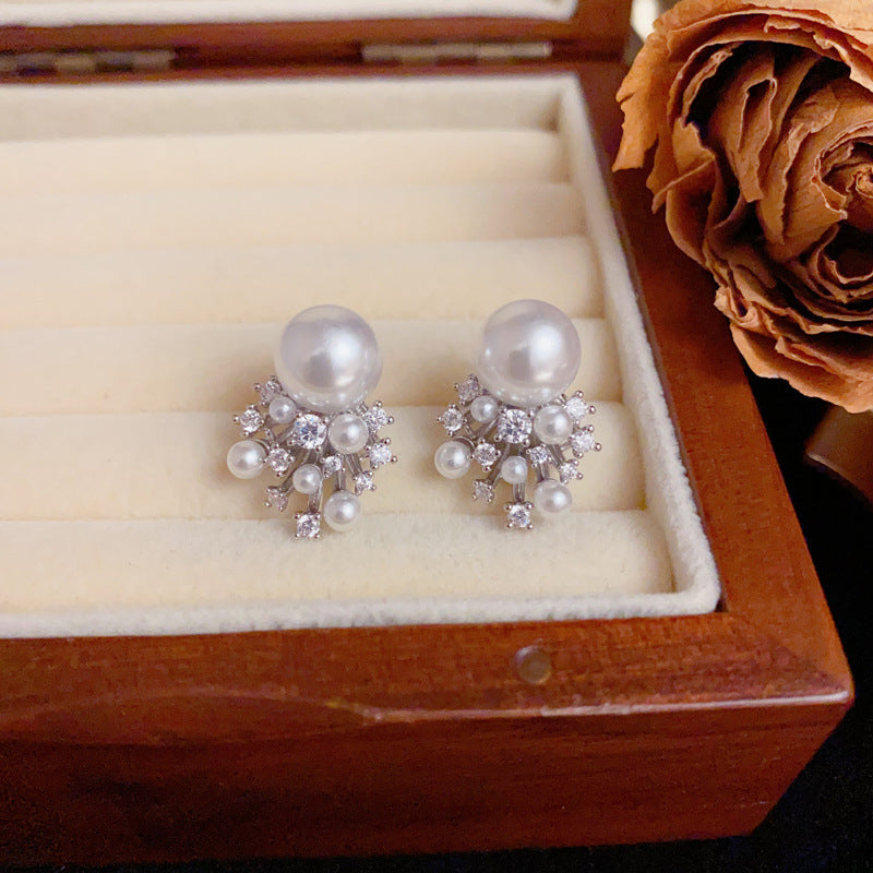 Luxury Zircon & Pearl Stud Earrings – Elegant Design