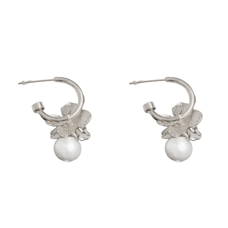Luxury Metal Petal & Pearl Drop Earrings – Elegant Flower Design