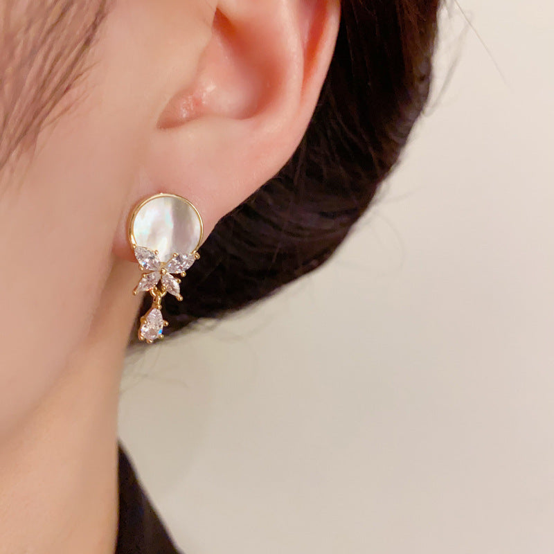 14K Gold Shell Zircon Butterfly Drop - Chic Elegance Design