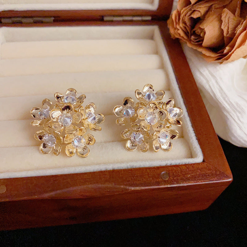 Elegant Zircon Metal Petal Stud Earrings – Silver Needle Floral Design